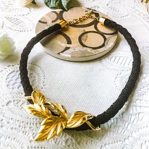 Vintage Floral Necklace - Gold Plated Choker